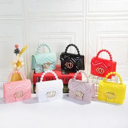 Sacs à main Enfants Mini Bonbons Couleur Perle Chaîne Poignée Messenger Sac Femmes En Cuir Élégant Amour Coeur Petite Épaule Bandoulière Sac À Main Cadeau 230530