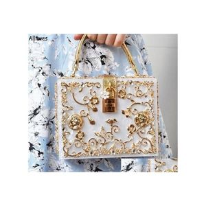 Bolsos de mano, monederos, caja de moda italiana, bolsos de noche Vintage para mujer, bolso de mano tallado hueco dorado de lujo, bolso de mano para boda, fiesta, graduación, señoras Ba Dhncz