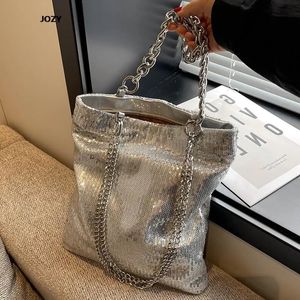 Bolsos con lentejuelas Cadena de diseñador de lujo Moda Versátil Bolsos de hombro grandes Verano Casual para mujeres Monedero de cuero clásico de moda 231220