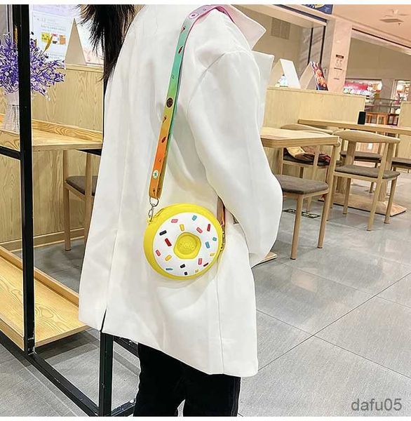 Bolsos Diseño de sílice Niños Pequeños Bolsos de hombro redondos Lindos Niños Niños Monedero Bolsos Dibujos animados Donut Bebé Niñas Bolso cruzado R231023