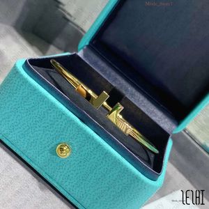 Pulsera de esposas Pulseras de diseño Pulsera de oro Pulseras apilables Brazalete de oro Brazaletes para mujeres Joyería de diseñador Joyería de diseñador Tiffanybracelet 575