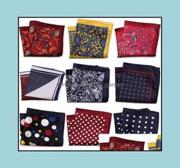 Pañuelos Accesorios de moda 23x23 cm Mans Pocket Square Hanky Impresión Lunares Floral Pecho Toalla Pañuelo de gran tamaño Fo3543720