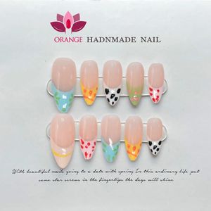 Handgemaakte amandelpers op nagel Herbruikbare Franse kleurrijke nepnagels Volledige dekking Kunstmatige manicure Draagbare oranje nagelwinkel 240201