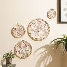 Décoration en tricot à fleur en bambou fait à la main avec style d'art européen, maison simple, décoration de la chambre, suspension murale