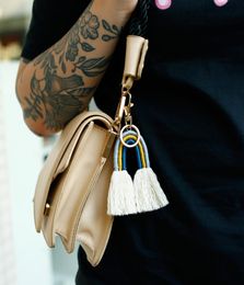 El yapımı Boho gökkuşağı püskül anahtarlık çanta kilitleniyor altın anahtarlık tutucu moda takı hediye olacak ve sandy9818178