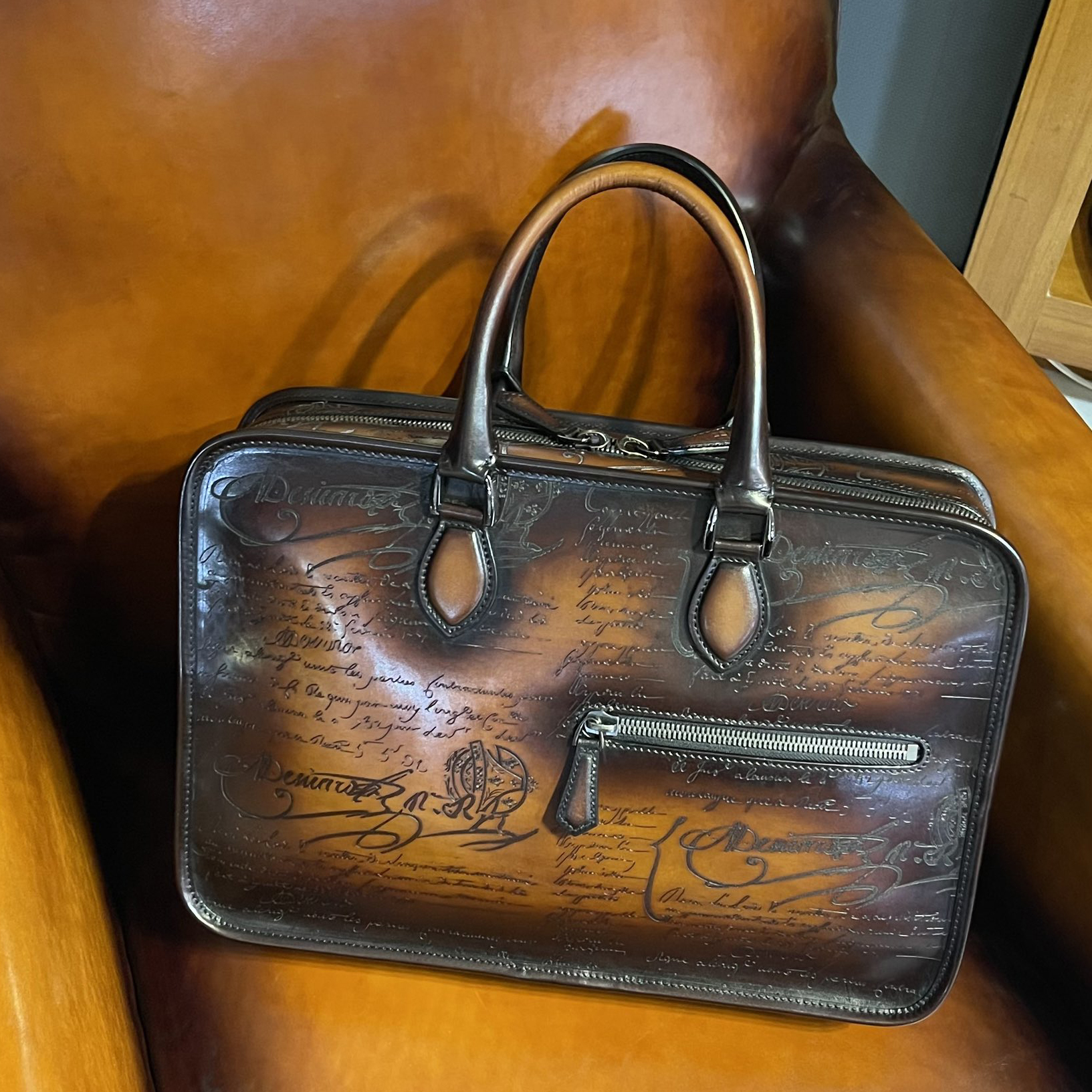 Handmade Briefcase JOUR MINI "One Day" Half Love Letter Style Briefcase Imported from Italy Venezia Calf Leather Japan YKK Zipper Pure Hand Polished Color