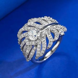 Handgemaakte veer Moissanite Diamond Ring Real 925 Sterling Silver Party Wedding Band ringen voor vrouwen verloving sieraden Gift Troc