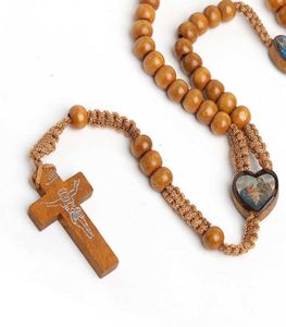 Bijoux faits à la main en gros de bois de bois naturel des perles de bois tissées Jérusalem bijoux religieux catholiques Jésus perles Collier 6363666
