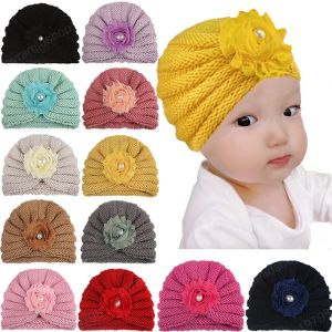 Chapeaux en laine tricotés à la main, Vintage, perles, fleurs, casquettes pour bébés filles, Bonnet élastique en Crochet pour nouveau-né, garde au chaud, couvre-chef ZZ
