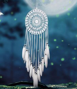 Handgemaakte kanten dromenvanger rond met veren hangende decoratie ornament ambachtelijke cadeau gehaakte witte dromenvanger windgong3887125