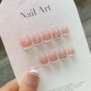 Handgemaakte naaktpers op nagels korte Franse gradiënt herbruikbare zelfklevende valse nagels Suqare kunstmatige acryl volledige dekking nageltips 240306