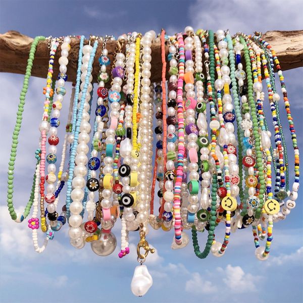 Collier de perles fait à la main pour femmes, cadeaux de fête, avec marguerite sauvage, fleur, chaîne de clavicule, couleur, collier de perles de riz, vente en gros