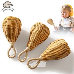 Handgemaakte rattan rammelaars voor kinderen educatief speelgoed Hand Bell Crib Mobiele babyaccessoires Infant Rattle Sensory Toy TEETER 220428