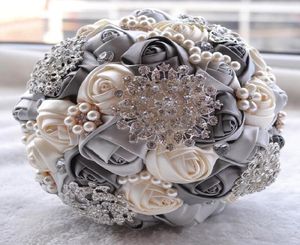 Bouquet de mariée en soie fait à la main, accessoires de mariage, broche en perles de cristal, Bouquet de mariage tenant des fleurs, Decor1004287