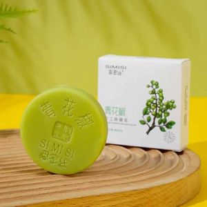 Handgemaakte soap Anti-Evert Anti-Mite Essentiële olie Soap Badreiniger 80G Groene stekelige ashandleiding Soap Wortwood 240416