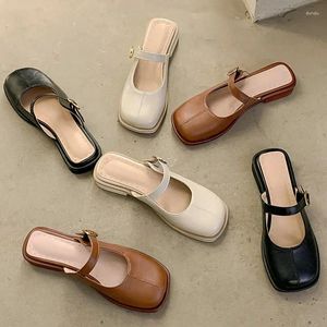 Style fait à la main marron fermé bien coréen sandales orteil filles pantoufles petite taille 33 chaussures plates décontractées chaussures à enfiler femmes diapositives Mules 430
