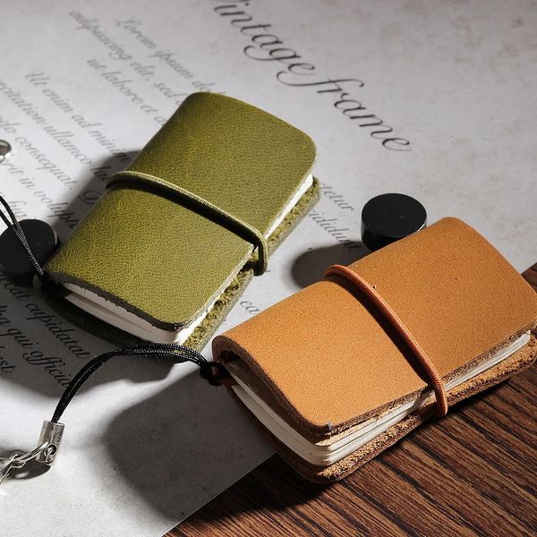 Handmade Handmade Vintage Leather Mini Notebook Mignon Horaire de voyage Journal Horaire de planificateur quotidien hebdomadaire Kawaii Stationery 240415