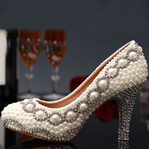 Chaussures de robe de mariée de couleur blanche faites à la main chaussures de mariée magnifiques chaussures à talons hauts Imitation perle chaussures en strass
