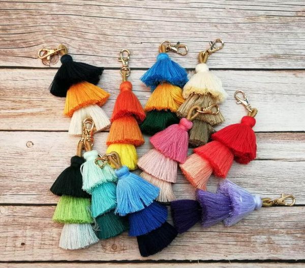 Femmes faites à la main coloré Boho Pom gland sac breloque porte-clés mode bijoux porte-clés 10 couleurs en gros