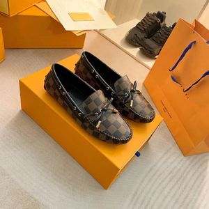 Mocasines Gloria hechos a mano para mujer, tachuelas clásicas, pajarita inferior, lona recubierta, estampado de flores, zapatos de moda inversa MKJJJK0001