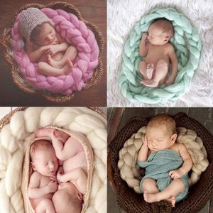 Handgemaakte geweven babydekens wol haakhaak babydeken pasgeboren Twisted Braid Photography Props dikke gebreide dekenmandvuller