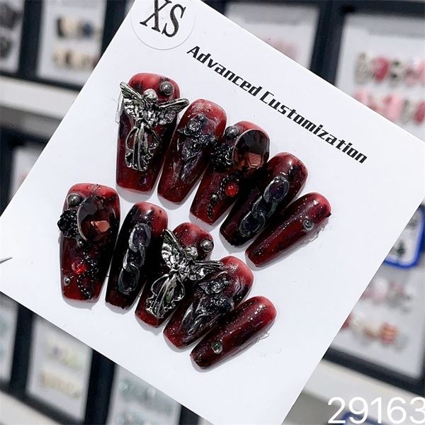 Presse Y2k faite à la main sur les ongles Goth Noir et Rouge Adhésif réutilisable Faux avec design Couverture complète Long Cercueil Acrylique Nail Tips 240123