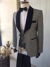 Knappe Jacquard Bruidegom Tuxedos Mensuits Custom Made Formele Pak voor Mannen Bruiloft / Prom / Diner Bestmen (Jas + Tie + Vest + Broek) 04