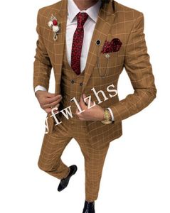 Beau One Button Groomsmen Peak Lapel Groom Tuxedos Hommes Costumes Mariage / Bal / Dîner Homme Blazer (Veste + Pantalon + Cravate + Gilet) W884