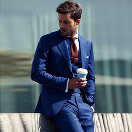 Knappe Royal Blue Groom Tuxedos Peak Revers Groomsmen Mens Trouwjurk Mode Man Jas Blazer 3piece Suit (jas + Broek + Vest + Tie) 783