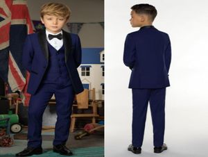 Beaux trois morceaux de garçons avec vestewaistcoatpants polyester gentleman monsieur marine bleu smoking pour enfants