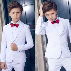 Knappe twee knoppen inkeping revers Kids Formele slijtage Designer Boy Wedding Pak jongens kleding op maat gemaakte jasje vestbroek 1887