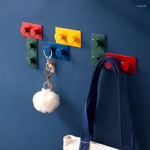 Hangers 4 stuks Wandgemonteerde zelfklevende toetsen Coathouder Woonkamer Badkamerhaken hangende plastic organisator
