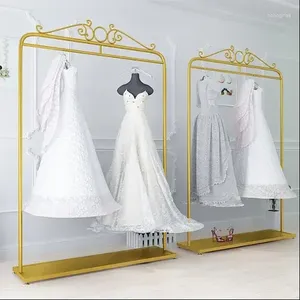 Cintres de robe de mariée dorée raies de mariée étagère de vêtements de vestige des vêtements de sol