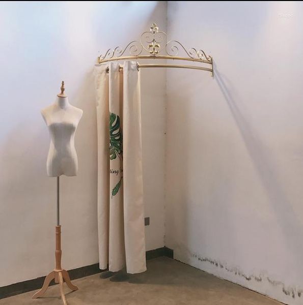 Cintres haut de gamme pour salle d'essayage, rideau Syj pour vêtements pour femmes dans les magasins en forme de U