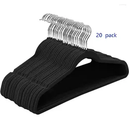 Les cintres Velvet de cintre non glissé empêchent les mouvements et le glissement Slim durable maximise l'espace de la garde-robe noir / gris - pack de 20