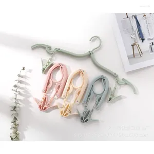 Hangers Draagbaar opvouwbaar reisruimtebesparend Multifunctioneel antislip plastic kledingrek met clips Opbergorganisator