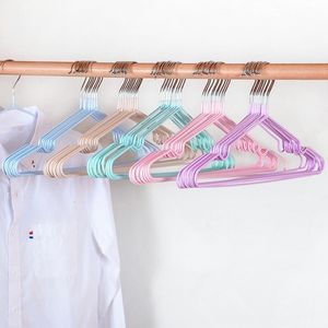 Hangers -rekken 10 stukjes kinder- en volwassen kledinghangers droge hangers niet -slip metalen shirt hangers jas accessoires hangers 230408