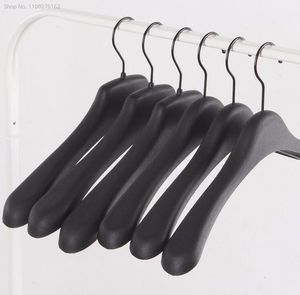 Hangers Rekken 10 stks Zwarte Dikke Brede Schouder Plastic Kleerhanger voor Jassen Jas en Bont 230726