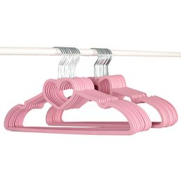 Cintres Racks 10 PCS Cintre Durable Cintre ABS Coeur Motif Cintre pour Adulte Enfants Vêtements Suspendus Fournitures 230303