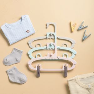 Hangers rekken 20 stks schattig kind babykleding hanger met waskleding verstelbaar opslagrek