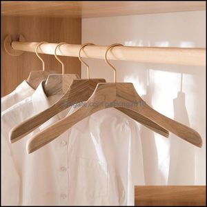 Hangers Racks Clothing HouseKee Organisatie Home Garden 4 PCS/Lot Natural Camphor Wood Coat Anti-Skid Wide Shoder naadloos ADT-pak Hange Hange