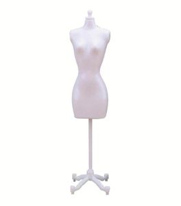 Higners Racks Corps mannequin femelle avec une robe de décoration de support