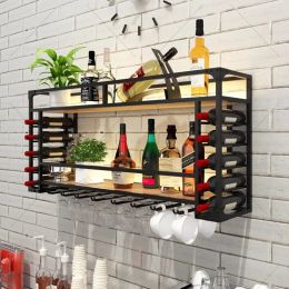 Gabinetes de vino comerciales colgantes Almacenamiento de cócteles Buffet Gabinetes de vinos de licor Botella Muebles de cocina modernos de stojak na wino