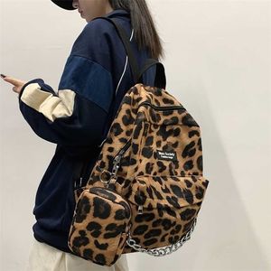 Harajuku décontracté imprimé léopard femmes sac à dos femme velours cartables pour étudiants chaîne sac de voyage collège filles sacs à dos 6872 211215