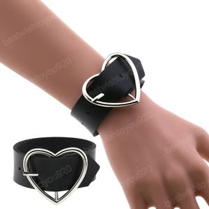 Pulsera de cuero PU negra Vintage Harajuku, pulsera de corazón gótico para mujeres y hombres, pulsera ajustable, joyería