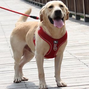 Harnassen Groot hondenharnas Vest grote hondenharnassen Ademend mesh huisdier Wandelriem Reflecterende hondenborstband voor Labrador Husky-honden