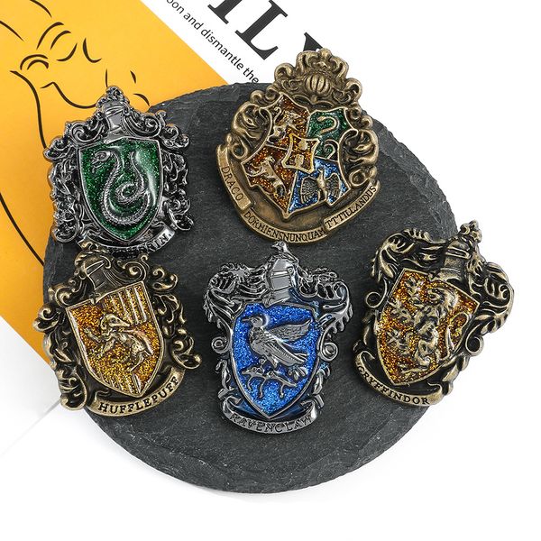 Accessoires de broche d'insigne en métal d'emblème d'école de Harry