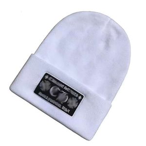 Chapeau Bonnet Designer De Luxe Casquette D'hiver Hommes Femmes Chapeaux Marque Chr Bonnet Chaud Sanskrit Fer À Cheval Coeurs Coiffures Casquette Femme Laine Cachemire Bonnets Tricotés GAR7