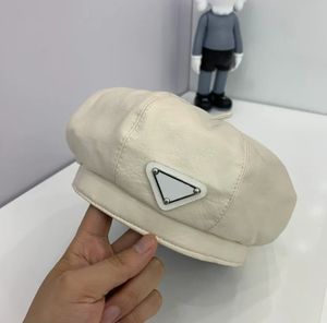 Chapeau en cuir de haute qualité classique décontracté Triangle luxe P femmes bérets chapeaux hommes ajustés hommes casquettes Beanie Casquette