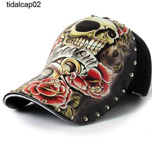 Chapeau hommes et femmes printemps et été BASEBALL HAT SKULL TATTOO marque de mode langue de canard chapeau personnalité haut haut mince